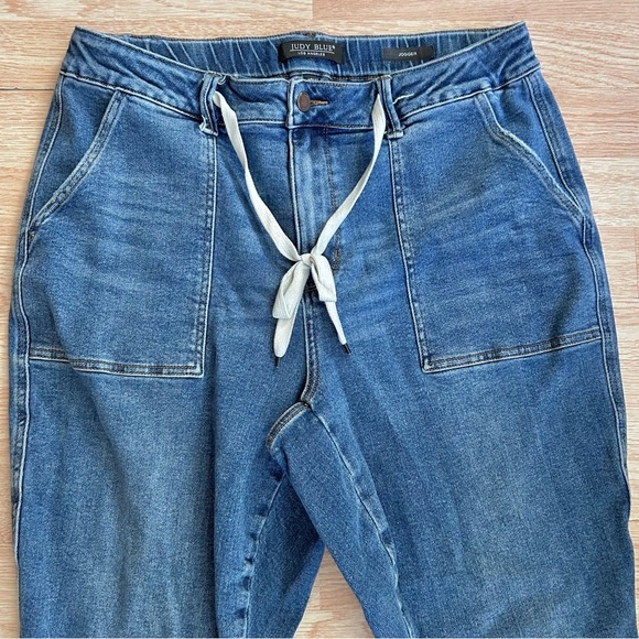 Judy Blue Jogger Jeans 16W - Picture 3 of 7